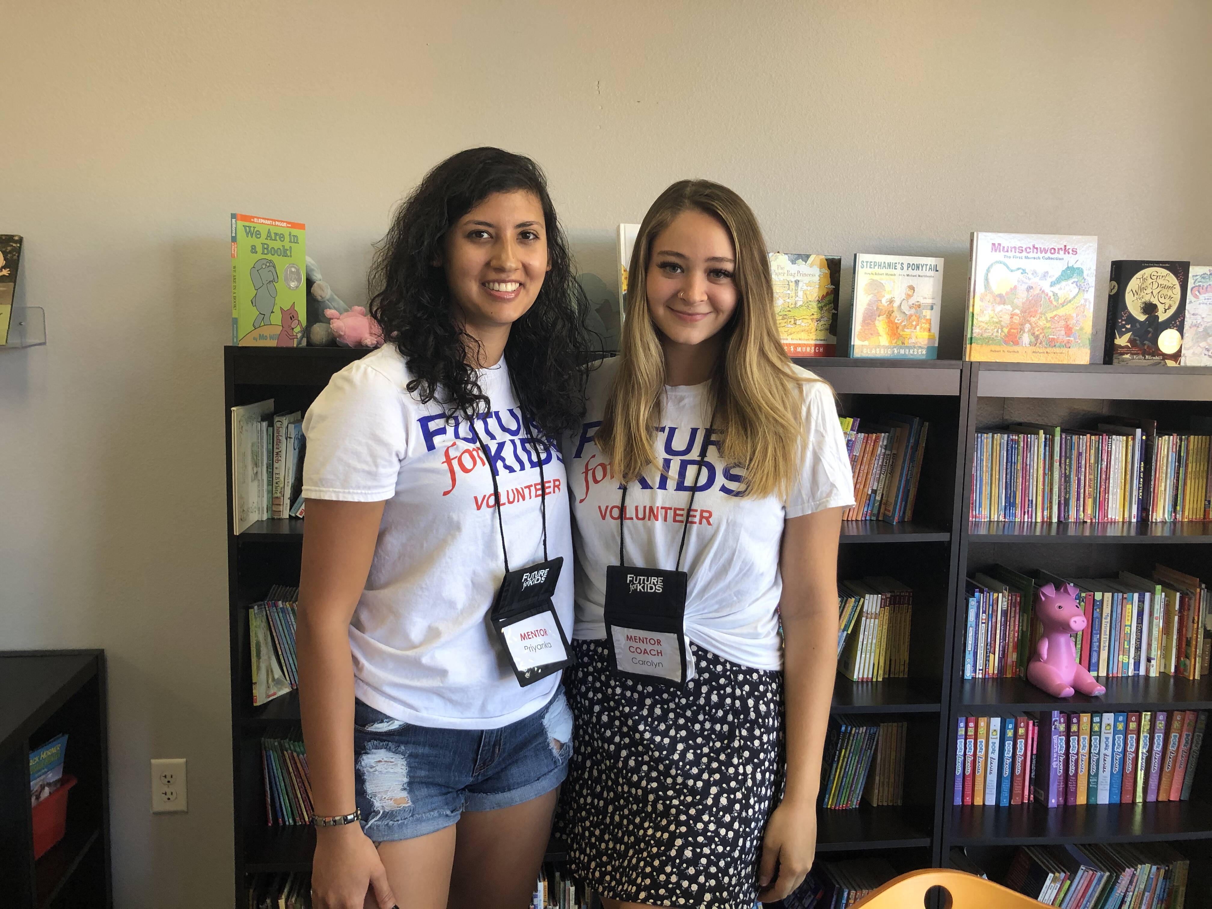 ASU students Priyanka Nava and Carolyn Giangrosso volunteer at Future for Kids